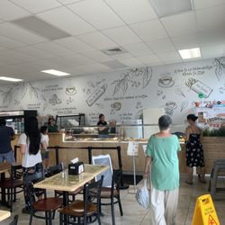 Saborealo Bakery - Dining area