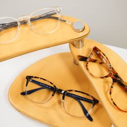 Mercer Island Family Eye Care - Designer frames for men and women