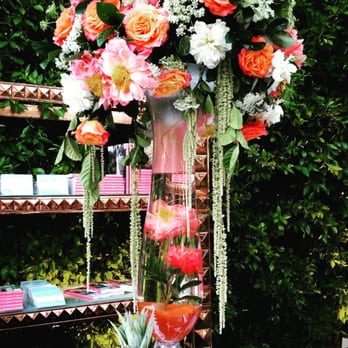 Lombardi House - Floral arrangement out front of the house - Venues & Event Spaces Near Me - Los Angeles, California Lombardi House - Floral arrangement out front of the house - Venues & Event Spaces Near Me - Los Angeles, California