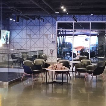 Topgolf - Interior - Golf Near Me - San Jose, California