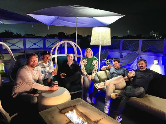 Élevé Rooftop Restaurant & Lounge by null