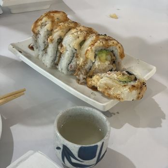 Azukar Sushi - Bay Scallop Roll - Sushi Bars Near Me - Sacramento, California Azukar Sushi - Bay Scallop Roll - Sushi Bars Near Me - Sacramento, California