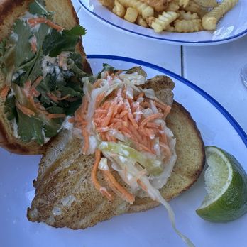 Gramps Getaway - Blackened fish sandwhich - Dive Bars Near Me - Key Biscayne, Florida