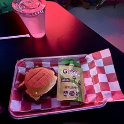 Cledis Burgers & Beer - Bellevue - Kids Cheesburger