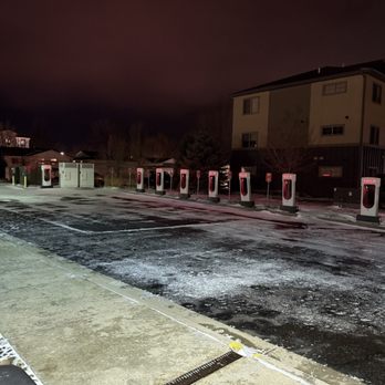 Holiday Inn Express & Suites Glendive - Tesla charging stations - Venues & Event Spaces Near Me - Glendive, Montana Holiday Inn Express & Suites Glendive - Tesla charging stations - Venues & Event Spaces Near Me - Glendive, Montana