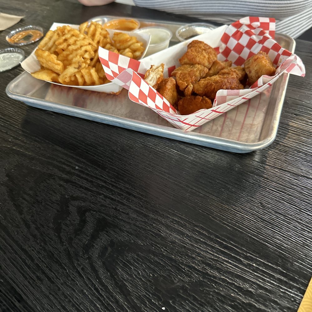 Block 40 Food Hall - Wings place - Venues & Event Spaces Near Me - Hollywood, Florida Block 40 Food Hall - Wings place - Venues & Event Spaces Near Me - Hollywood, Florida
