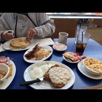 Bob & Edith's Diner - Country Fried Steak and pancakes - American Near Me - Arlington, Virginia Bob & Edith's Diner - Country Fried Steak and pancakes - American Near Me - Arlington, Virginia