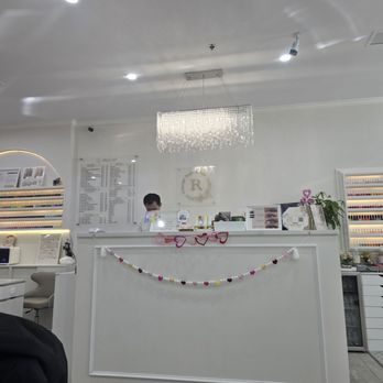 R Concept Nails & Spa - Location - Eyelash Service Near Me - Garden City, New York R Concept Nails & Spa - Location - Eyelash Service Near Me - Garden City, New York