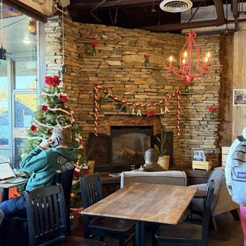 Looney Bean Coffee - Fireplace - Coffee & Tea Near Me - Mammoth Lakes, California
