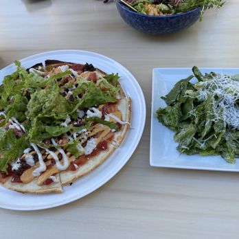 Central - Vegan pizza and ceasar salad sans croutons n bacon - Burgers Near Me - Kelowna, British Columbia