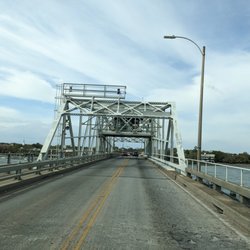 Beaufort Swingbridge/drawbridge - From the south, the Richard V. Woods Memorial Bridge, Beaufort