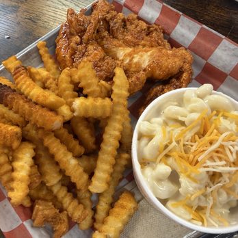 HCK Hot Chicken - Fingers Fries and Mac - Chicken Shop Near Me - Vinton, Virginia