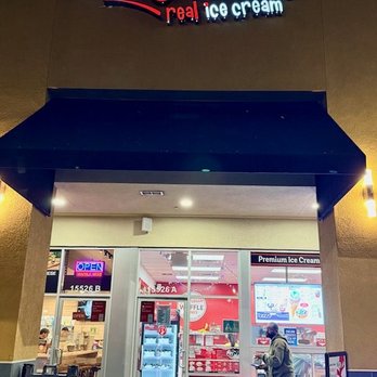 Bruster's Real Ice Cream - Desserts Near Me - Whittier, California Bruster's Real Ice Cream - Desserts Near Me - Whittier, California