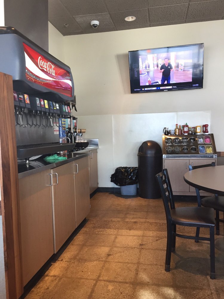 HYVEE MARKET GRILL EXPRESS Updated May 2024 7101 University Ave, Windsor Heights, Iowa