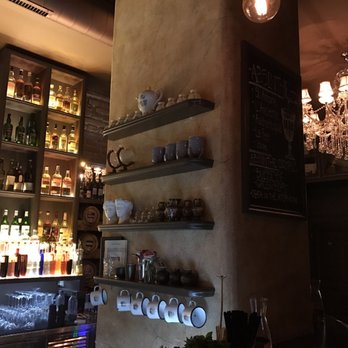 L' Fleur Bar - Bar view - Cocktail Bars Near Me - Prague, Puerto Rico