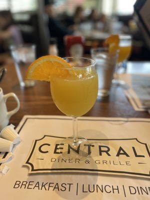 Central Diner & Grille by null