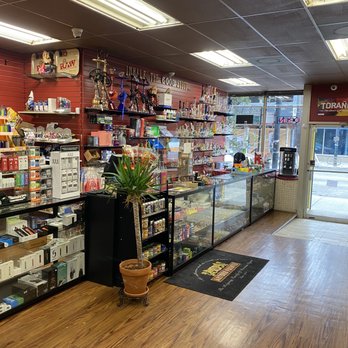 AROUND THE WORLD TOBACCO - Updated May 2026 - 11 Photos & 21 Reviews - 1044  W Belmont Ave, Chicago, Illinois - Tobacco Shops - Phone Number