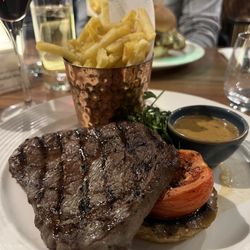Loxleys Restauraunt & Wine Bar - Rib eye steak