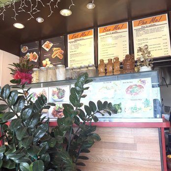 Bun Me! - Interior - Vietnamese Near Me - Northridge, California Bun Me! - Interior - Vietnamese Near Me - Northridge, California