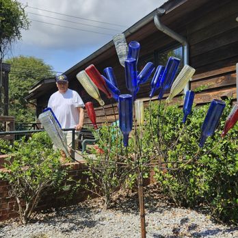 Fat Mama's Tamales - Love the bottle tree! - Mexican Near Me - Natchez, Mississippi Fat Mama's Tamales - Love the bottle tree! - Mexican Near Me - Natchez, Mississippi