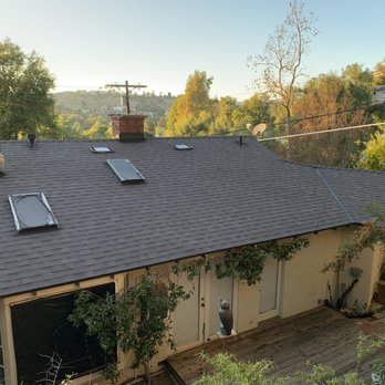 Star Construction Experts - the roof of a home - General Contractors Near Me - Los Angeles, California Star Construction Experts - the roof of a home - General Contractors Near Me - Los Angeles, California