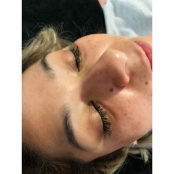 Glam by Laura Ann - Classic full set - Makeup Artists Near Me Glam by Laura Ann - Classic full set - Makeup Artists Near Me
