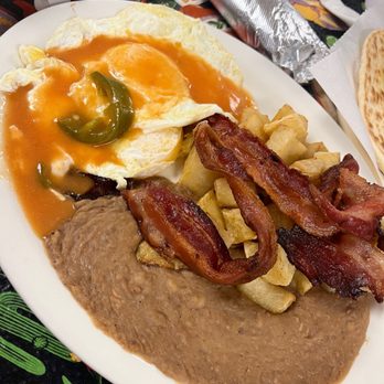 Los Gallos Taco House - #1 Huevos Rancheros - Mexican Near Me - New Braunfels, Texas Los Gallos Taco House - #1 Huevos Rancheros - Mexican Near Me - New Braunfels, Texas