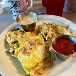 Family TreeTs - Omelette & Hash Browns (Family TreeTs: Low Moor, VA)