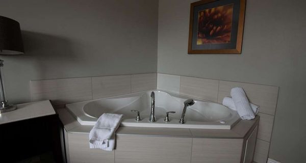 Elm Hurst Inn & Spa by null