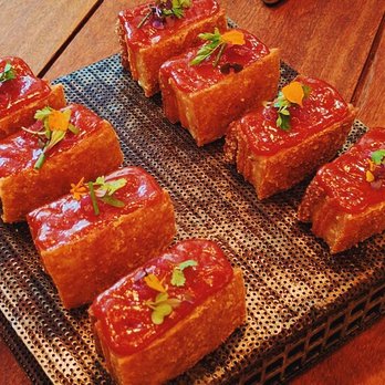A Casa do Porco Bar - Torresmo com goiabada (cracklings with guava) - Bars Near Me - São Paulo, SP