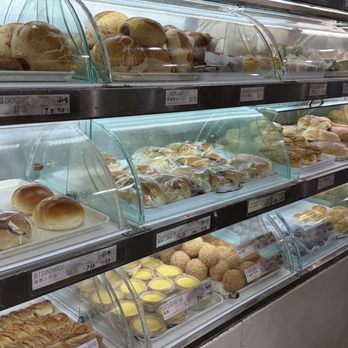 Fay Da Bakery - Bakeries Near Me - New York, New York