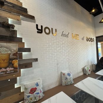 Vanitea Café - Interior - Desserts Near Me - El Cajon, California Vanitea Café - Interior - Desserts Near Me - El Cajon, California
