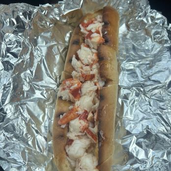 Lobster Landing - Lobster Roll - Seafood Markets Near Me - Clinton, Connecticut