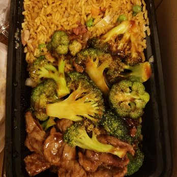 Peter's Kitchen - Beef and Broccli combination platter - Chinese Near Me - Miami, Florida Peter's Kitchen - Beef and Broccli combination platter - Chinese Near Me - Miami, Florida