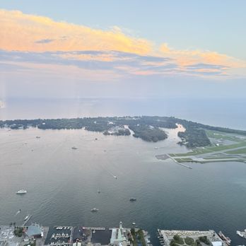 CN Tower - Landmarks & Historical Buildings Near Me - Toronto, Ontario