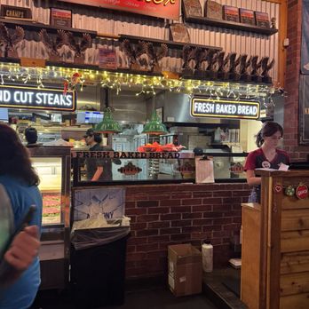 Texas Roadhouse - Not many customers - American Near Me - Gilbert, Arizona