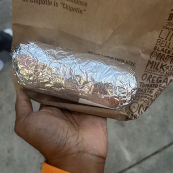 Chipotle Mexican Grill - gave me the smallest burrito ever don't recommend save  your money because they are for-sure saving their ingredients. - Mexican Near Me - Pinole, California