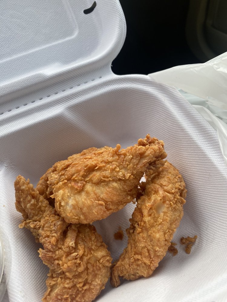 RAISING CANE’S CHICKEN FINGERS 11 Photos 18455 Kenrick Ave