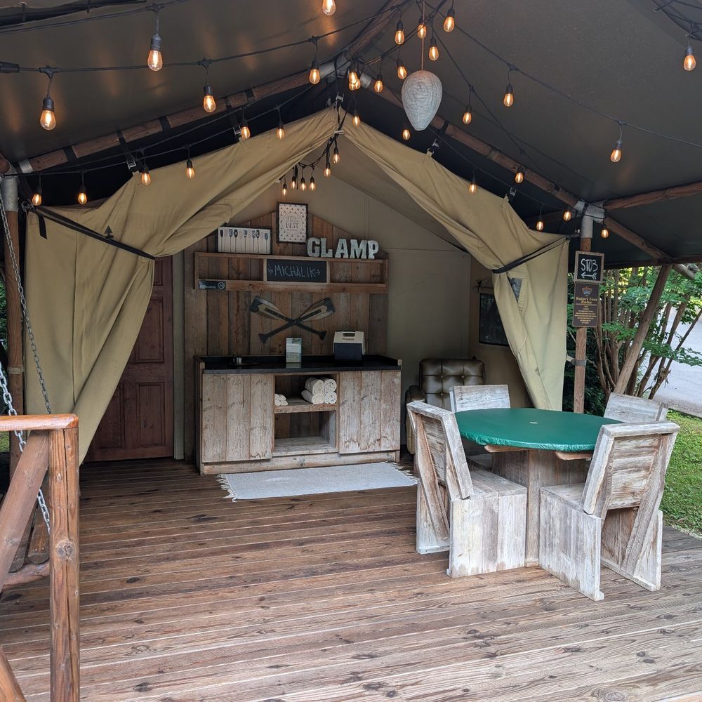 Camp LeConte - Campgrounds Near Me - Gatlinburg, Tennessee