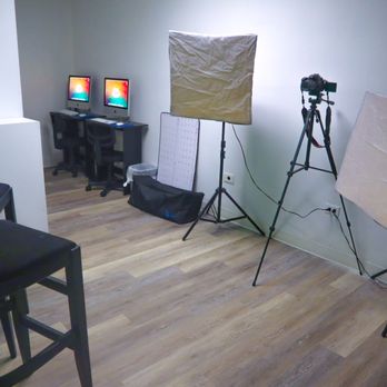 iDayDream Studios - This is the Youtube room where we use our green screen to change backdrops and setting for our videos. - Marketing Near Me - Danbury, Connecticut iDayDream Studios - This is the Youtube room where we use our green screen to change backdrops and setting for our videos. - Marketing Near Me - Danbury, Connecticut