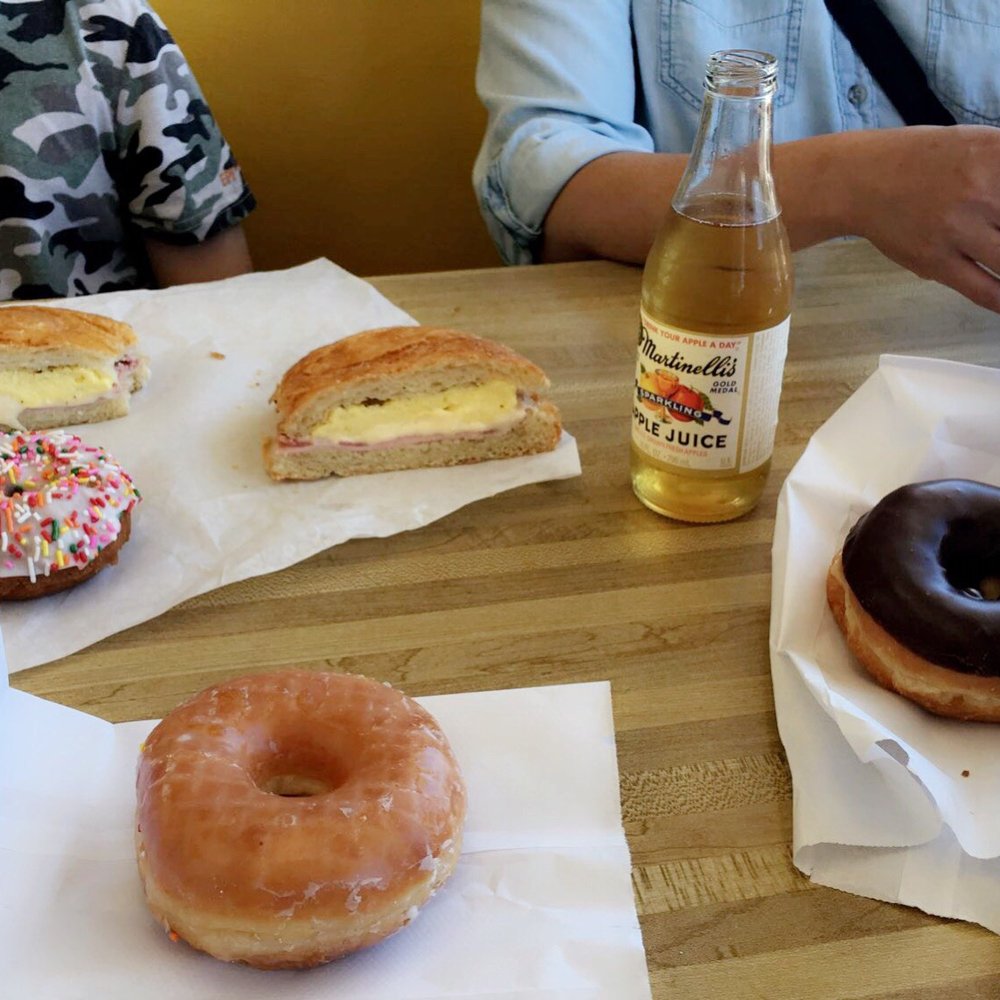 Bascom Donuts - THE DONUTS ARE SOOOO GOOD - Donuts Near Me - San Jose, California