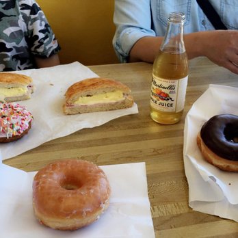 Bascom Donuts - THE DONUTS ARE SOOOO GOOD - Donuts Near Me - San Jose, California