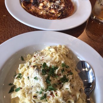 Sorella - Tagliatelle with clams and meatball lasagna - Pizza Near Me - Newport, Oregon Sorella - Tagliatelle with clams and meatball lasagna - Pizza Near Me - Newport, Oregon