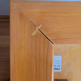 Clutter Storage - Clutter cracked furniture - Self Storage Near Me Clutter Storage - Clutter cracked furniture - Self Storage Near Me