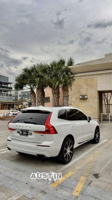 Neiman Marcus by null