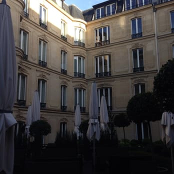 Hotel Barrière le Fouquet's - Courtyard. - Hotels Near Me - Paris, 75
