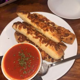 Garlic Cheese Breadsticks Garlic Cheese Breadsticks