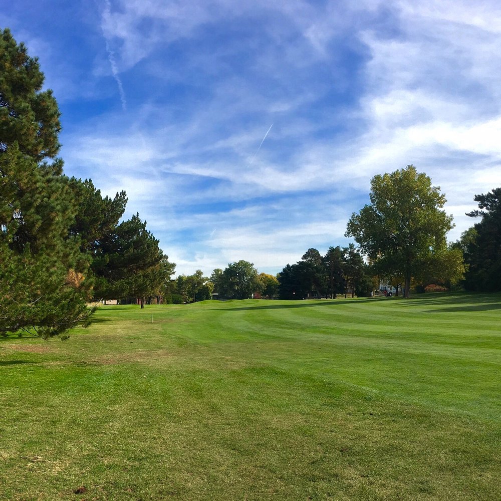 Wilis Case Golf Course - Approach Shot on #3 - Golf Near Me - Denver, Colorado Wilis Case Golf Course - Approach Shot on #3 - Golf Near Me - Denver, Colorado