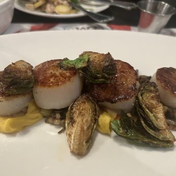 Fishing With Dynamite - Seared Maine Diver Scallops - Seafood Near Me - Manhattan Beach, California