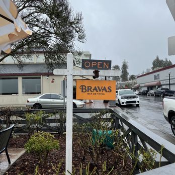 Bravas Bar de Tapas - Signage! - Spanish Near Me - Healdsburg, California
